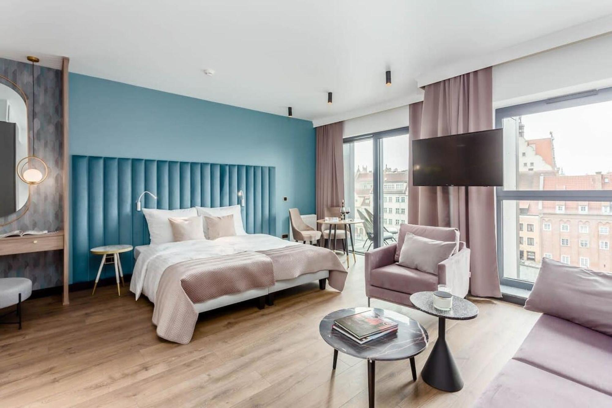 Deo Plaza Waterfront Luxury Apartments By Noclegi Renters — Photos 2